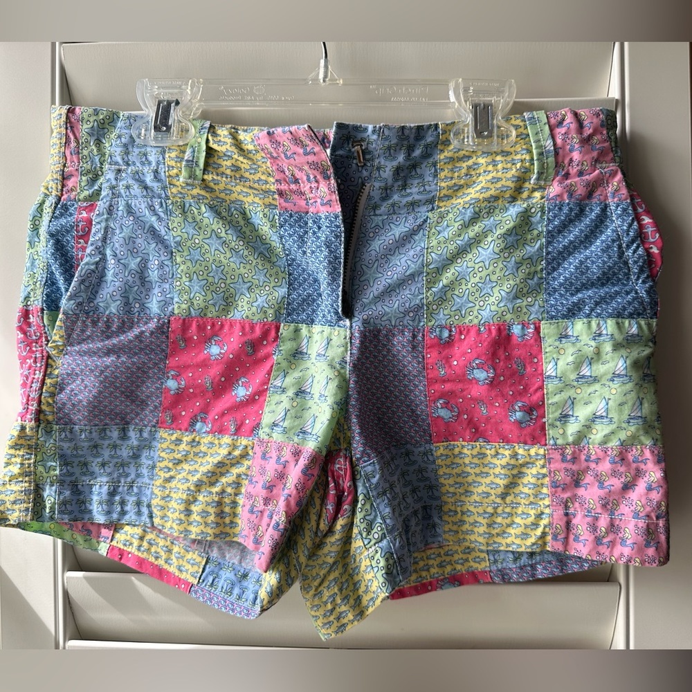 Classic Vineyard Vines Patchwork Pattern- Girls Shorts - Size 14 SO CUTE!